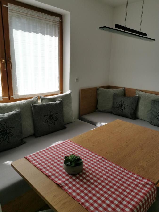 Apartment Told Elisabeth
